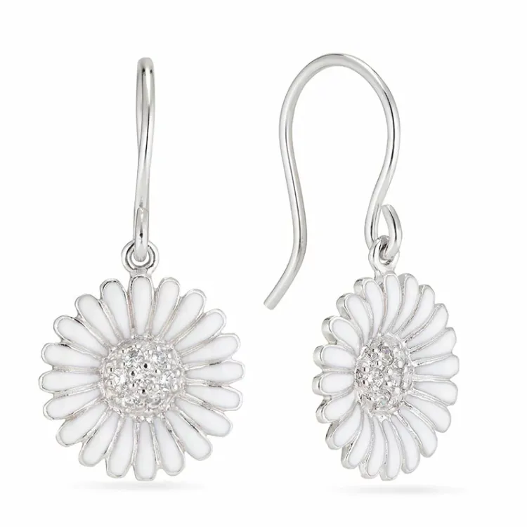 15 mm prästkrage örhängen i silver - Matilda
