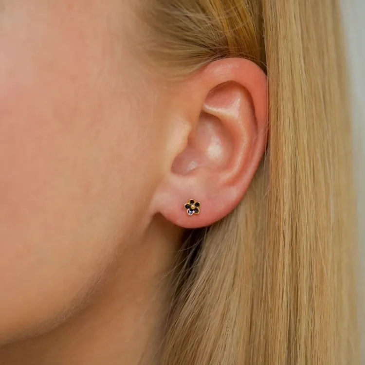 5 mm prästkrage svarta örhängestift i förgyllt silver - Majse