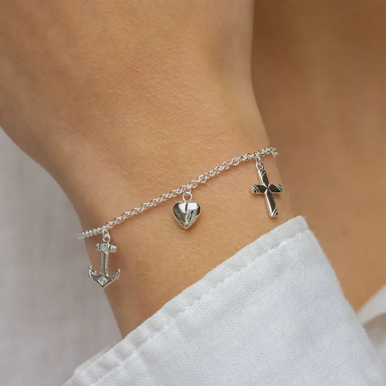 tro-hopp-kärlek armband i silver - Amoré