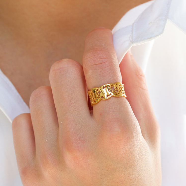 blommor ring i förgyllt silver