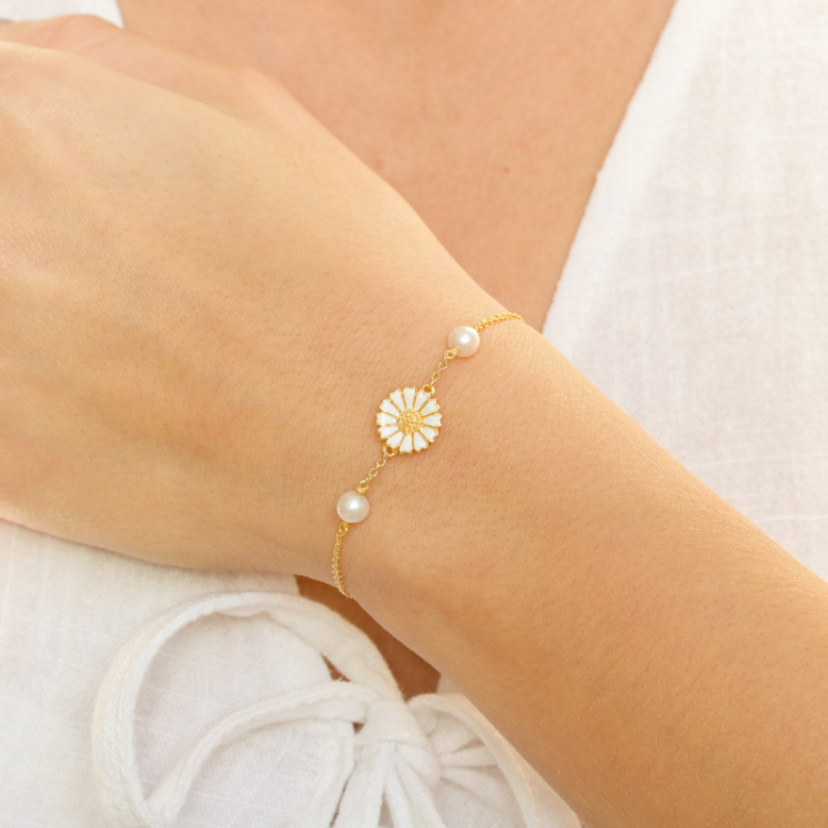 prästkrage pärla armband i förgyllt silver - Marie