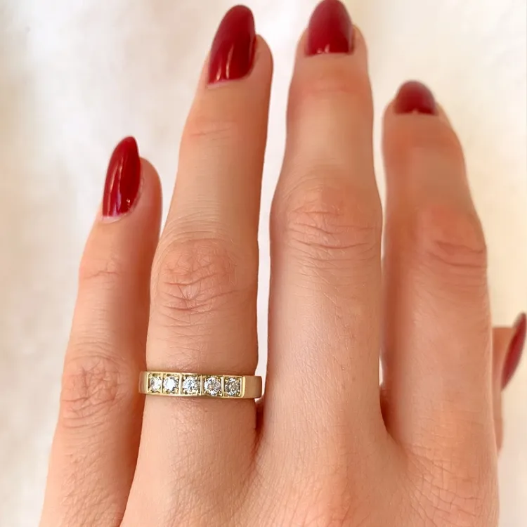 diamant alliancring i 14 karat guld 5 x 0,05 ct