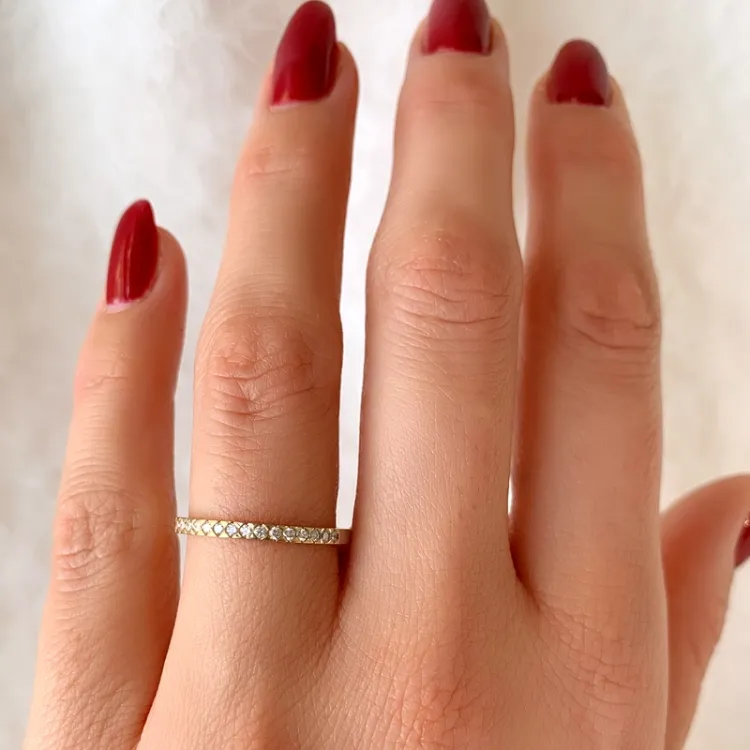 diamant alliancring i 14  karat guld 0,15 ct