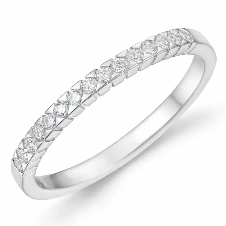 diamant alliancring i 14  karat vitguld 0,15 ct