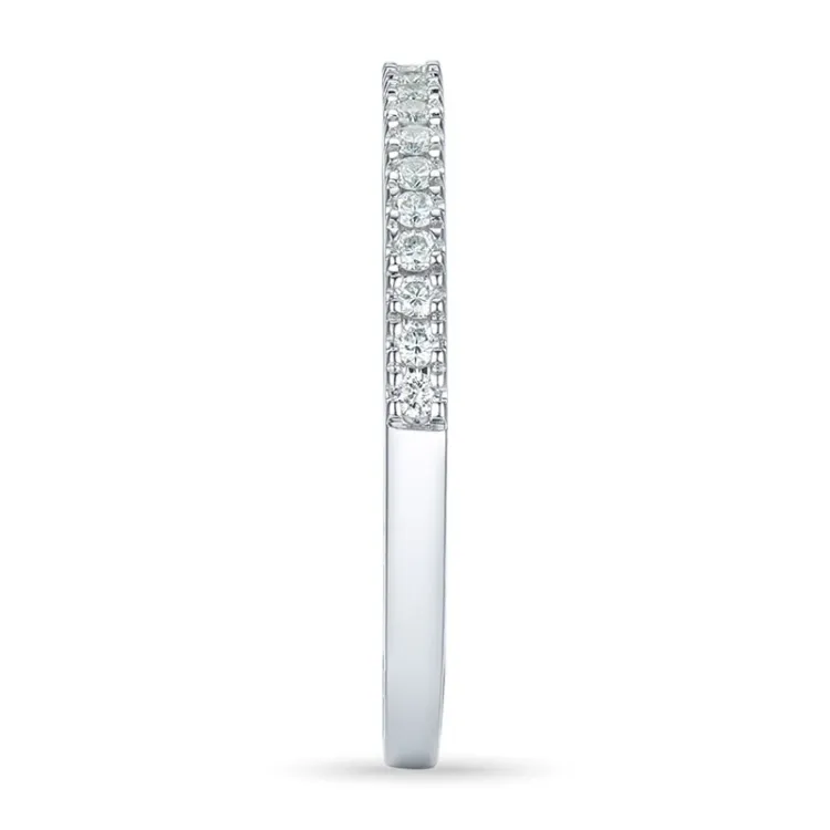 Diamant alliancring i 14  karat vitguld 0,15 ct