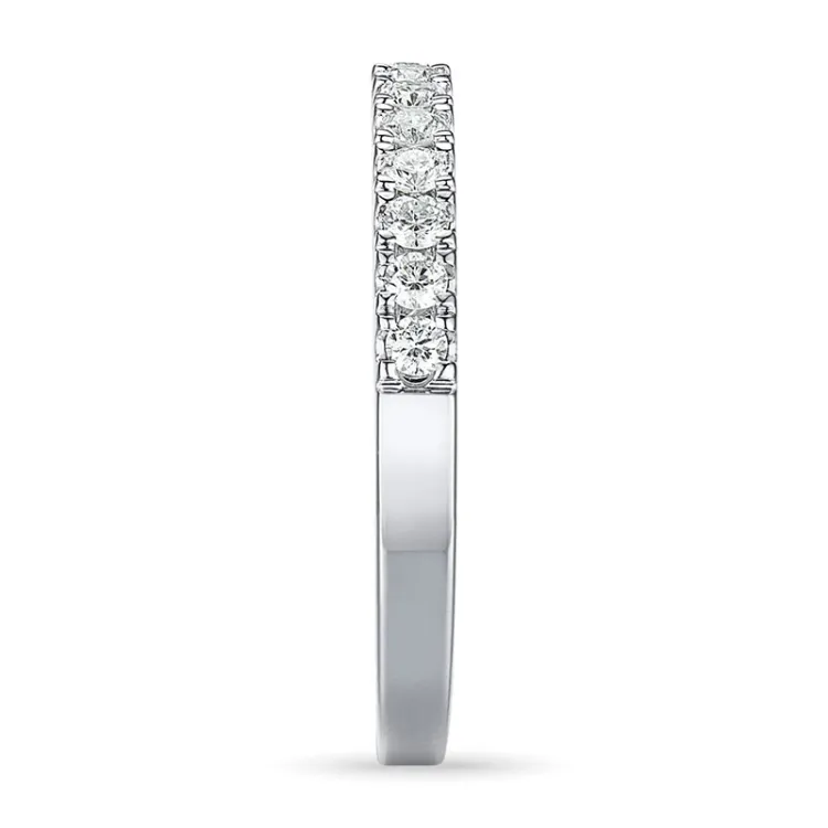 Diamant alliancring i 14  karat vitguld 0,26 ct
