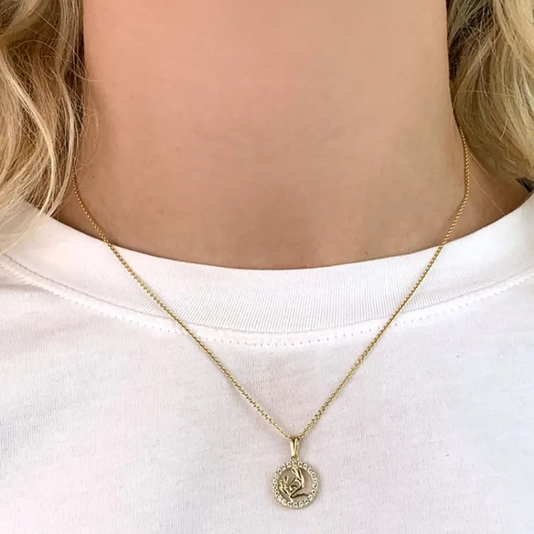 stjärnteck jungfrun zirkon hängen i 8 karat guld - Gold Collection