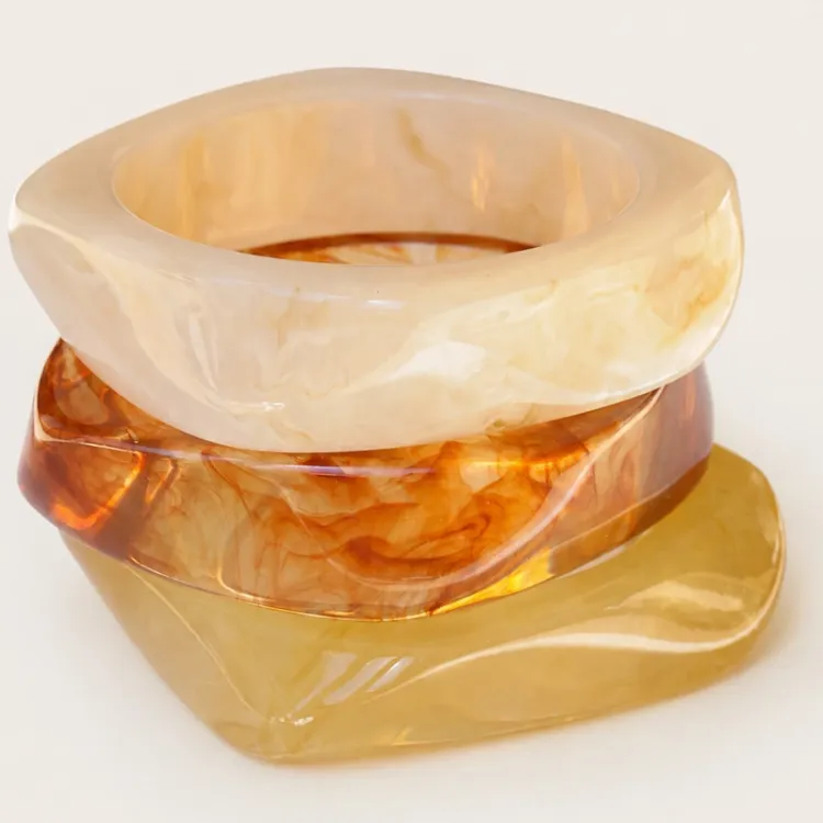 vit bangle i harts - AURA