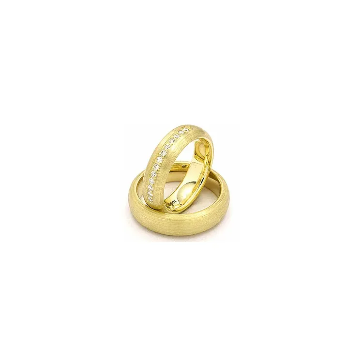 Vigselsringar i 14  karat guld 0,20 ct - set