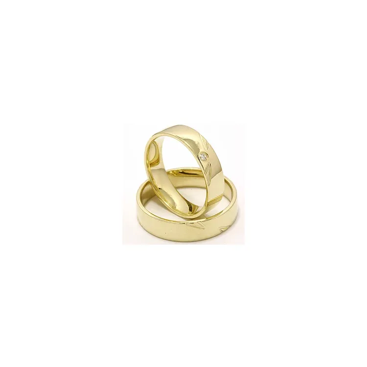 Elegant vigselsringar i 14  karat guld 0,025 ct - set
