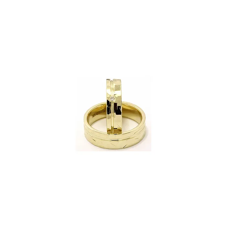 Vigselsringar i 14  karat guld 0,03 ct - set