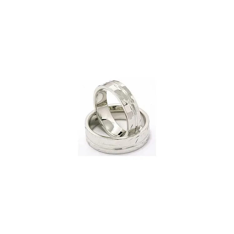 Strukturerad vigselsringar i 14  karat vitguld 0,03 ct - set