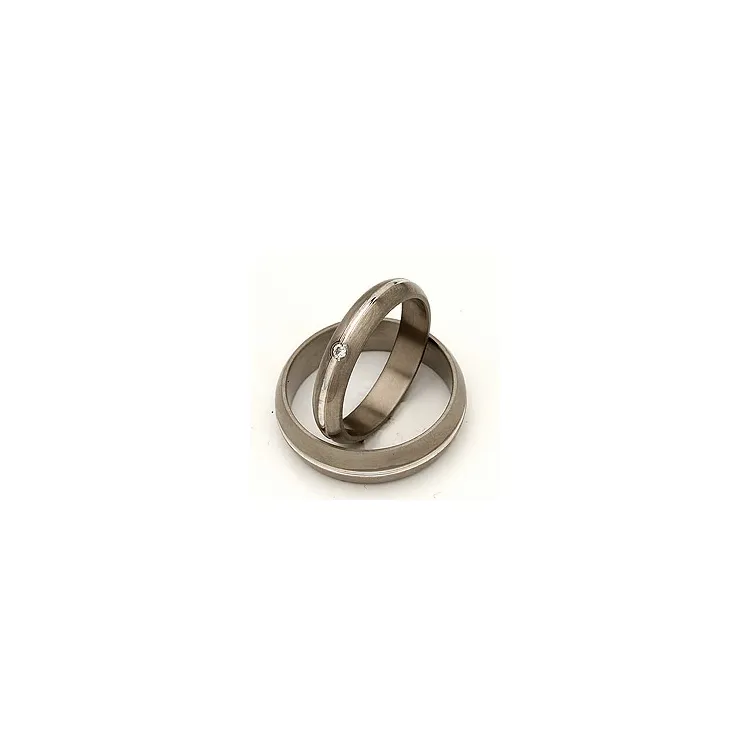 Vigselsringar i 14  karat titan och vitguld 0,030 ct