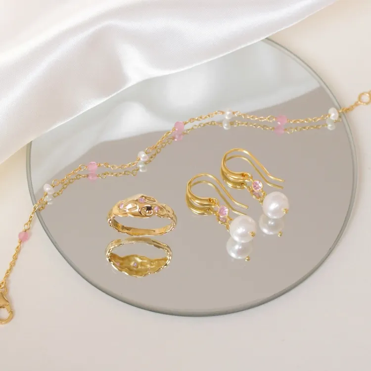 rosa kvarts armband i förgyllt silver  x 4 mm  - Loom Stones
