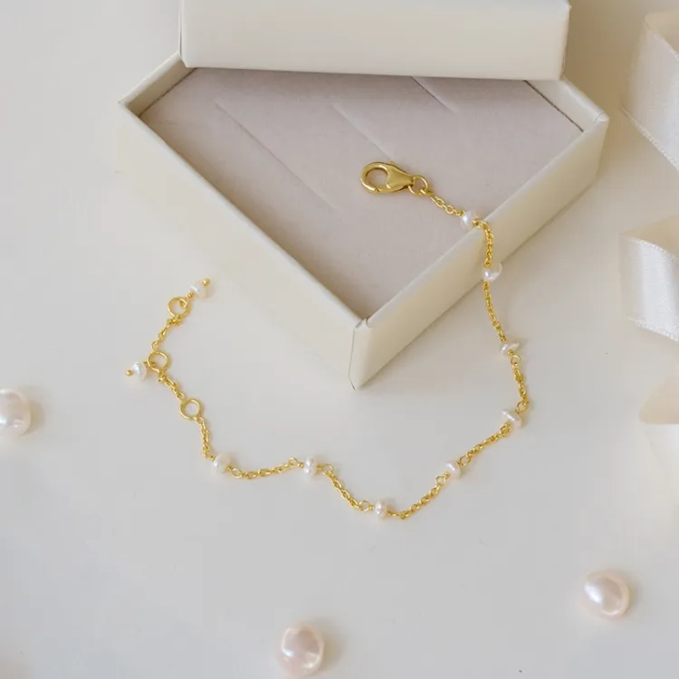 pärla armband i förgyllt silver
