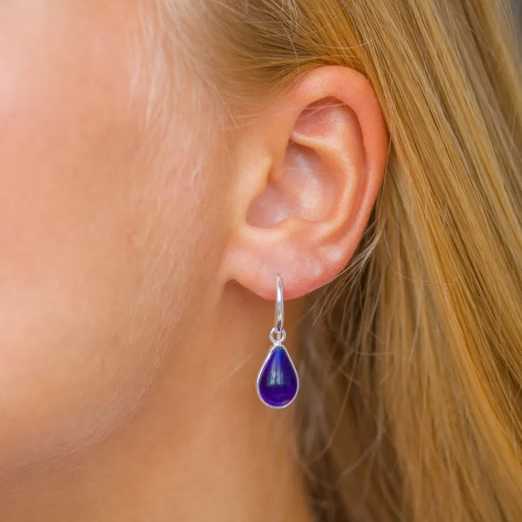 droppe blå jadesten örhängen i silver - Loom Stones