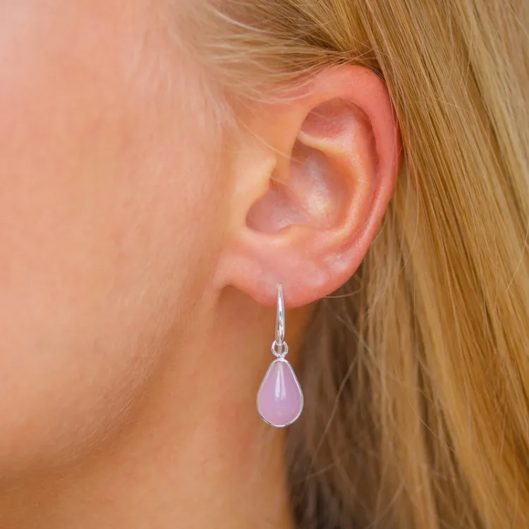 droppe rosa krystal örhängen i silver - Loom Stones