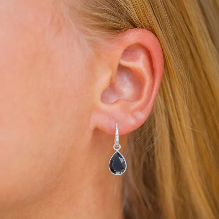 droppe svart onyx örhängen i silver - Loom Stones