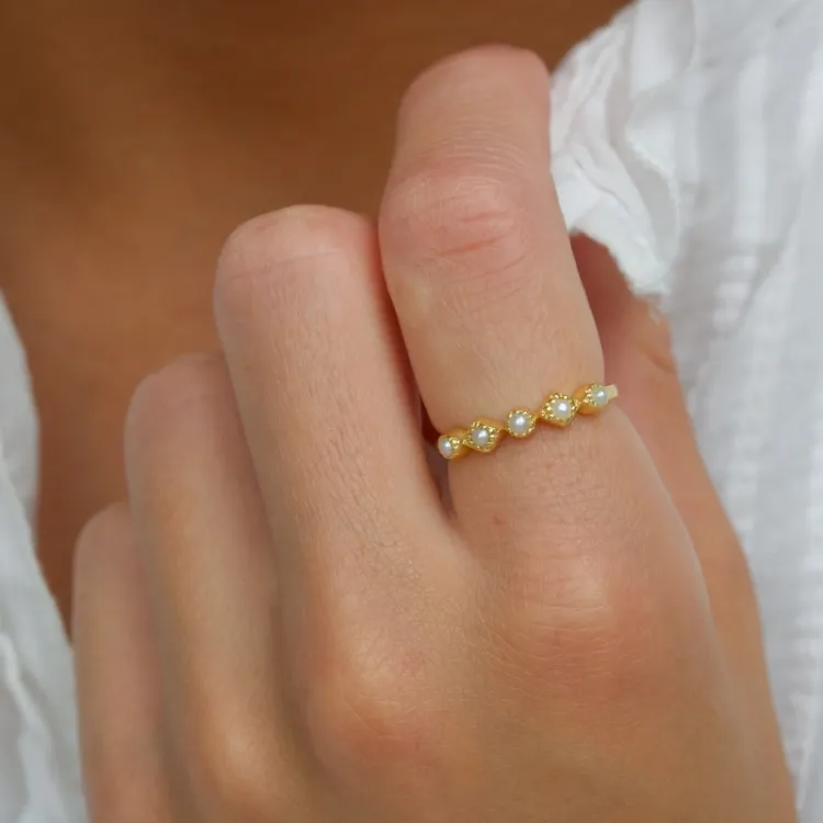 pärla ring i förgyllt silver