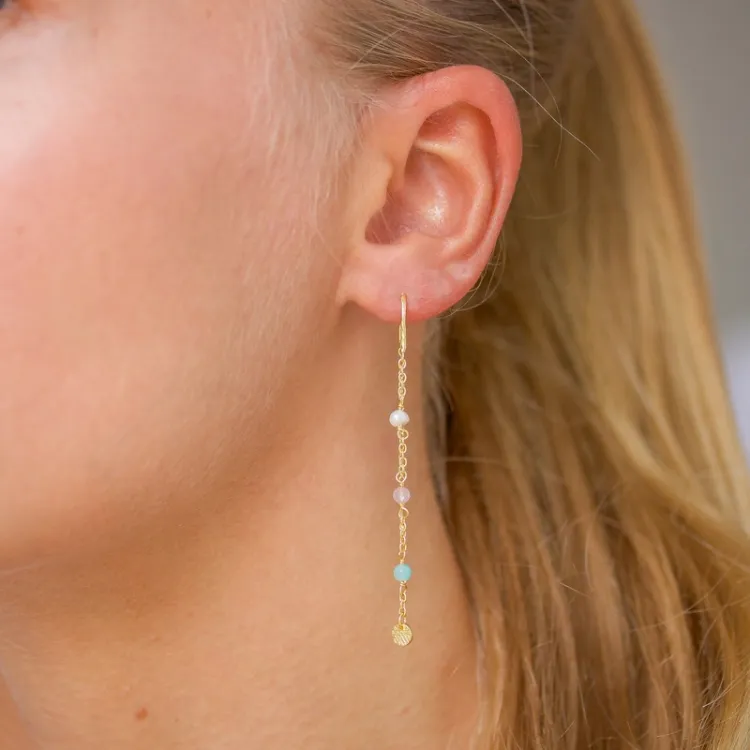 långa multifärgade kedja örhängen i förgyllt silver - Loom Stones