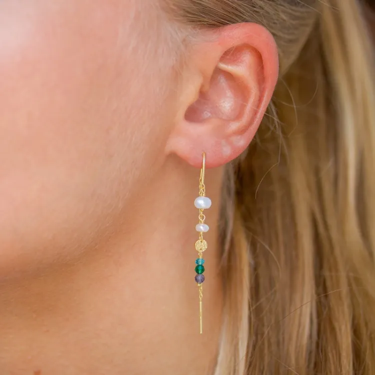 långa blå kedja örhängen i förgyllt silver - Loom Stones