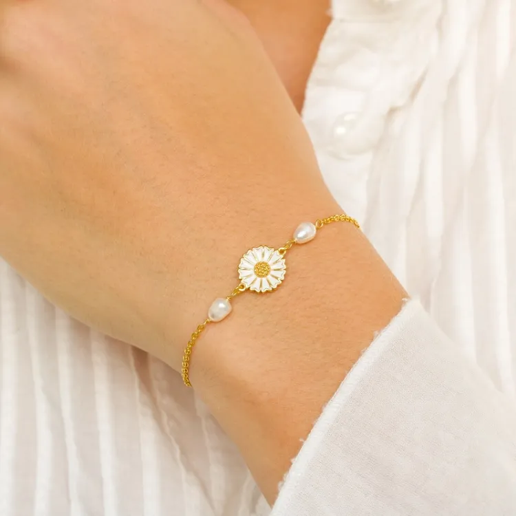 prästkrage pärla armband i förgyllt silver