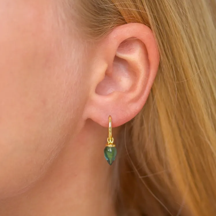 aqua kristal örhängen i förgyllt silver - Loom Stones