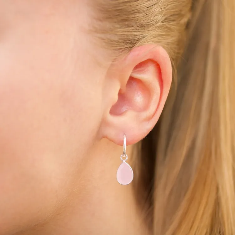 droppe rosa krystal örhängen i försilvrad mässing - Loom Stones