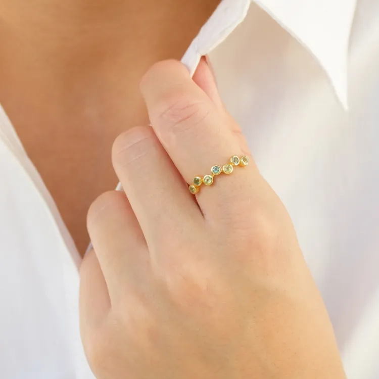 grön kristal ring i förgylld mässing - Bubbly Twist