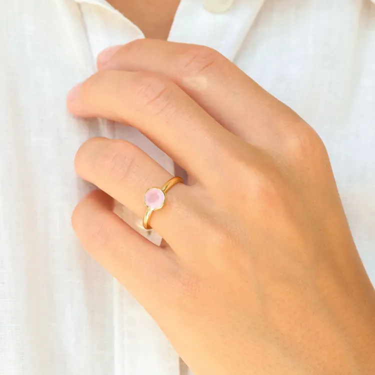 rosa krystal ring i förgylld mässing - Loom Stones