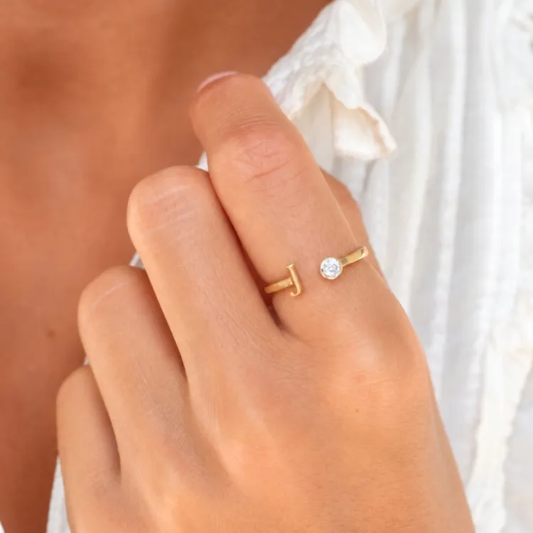 bokstav j zirkon ring i förgylld mässing - My Letter