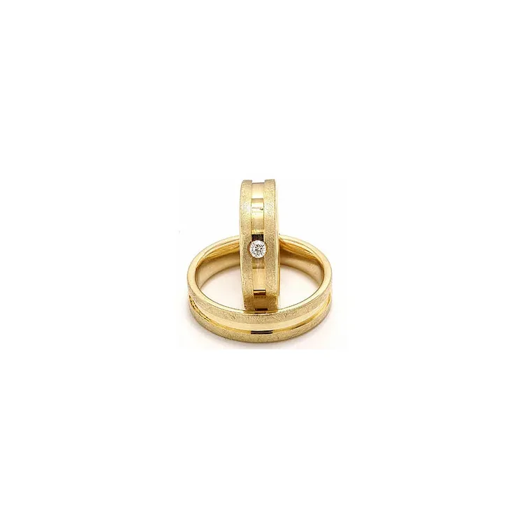 Vigselsringar i 14  karat guld 0,07 ct - set