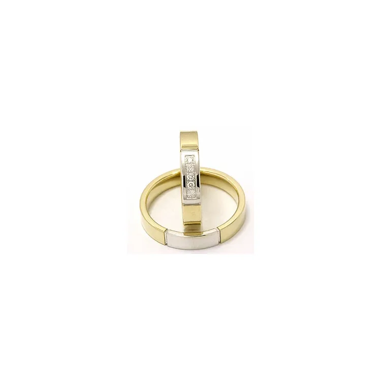 Vigselsringar i 14  karat guld- och vitguld 0,015 ct - set