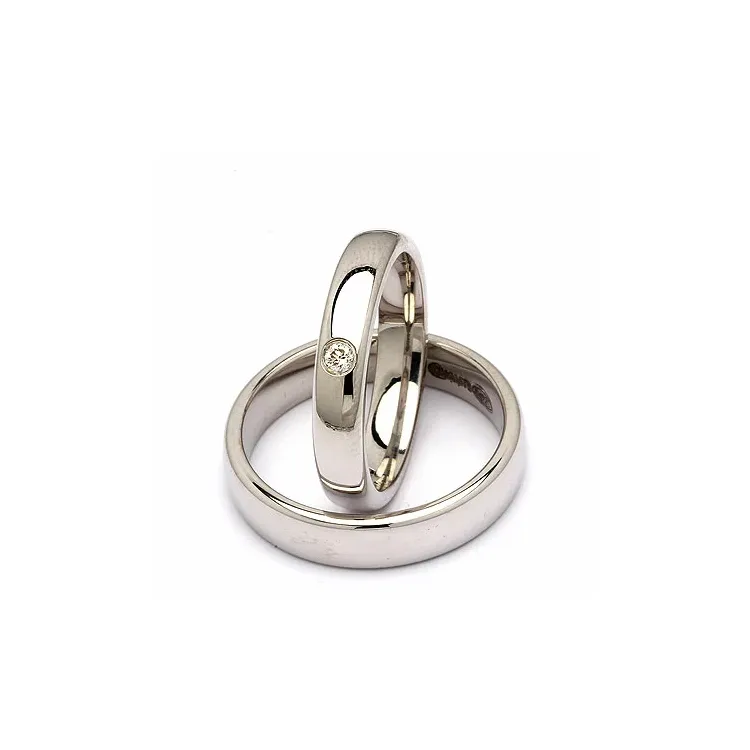 Vigselsringar i silver 0,05 ct