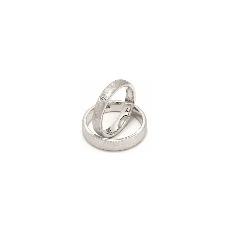Strukturerad ovala vigselsringar i 14  karat vitguld 0,05 ct - set