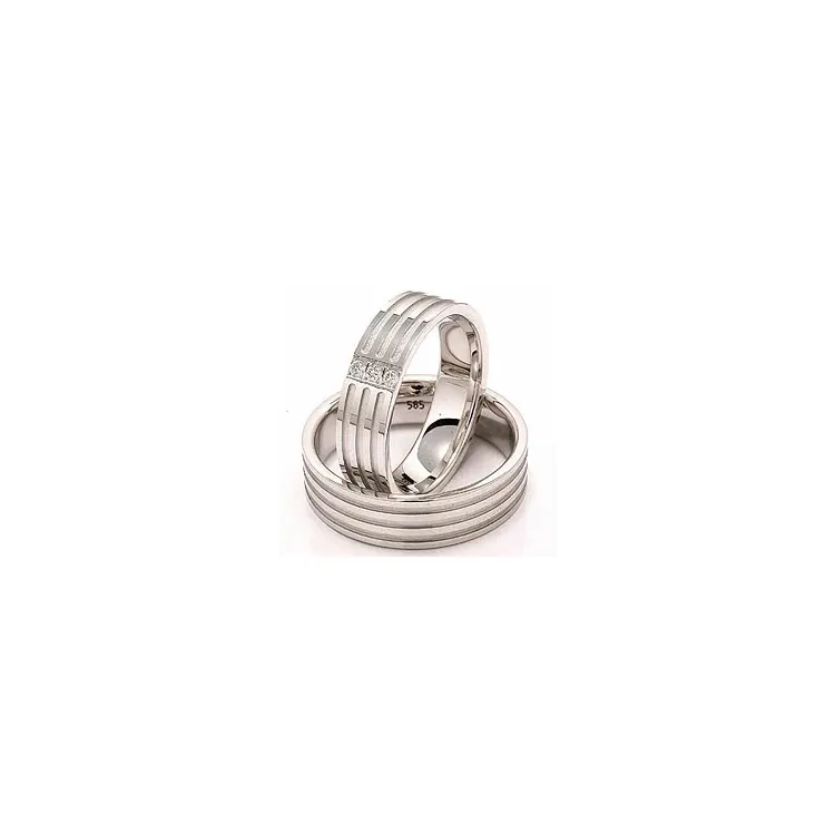Vigselsringar i 14  karat vitguld 0,018 ct - set