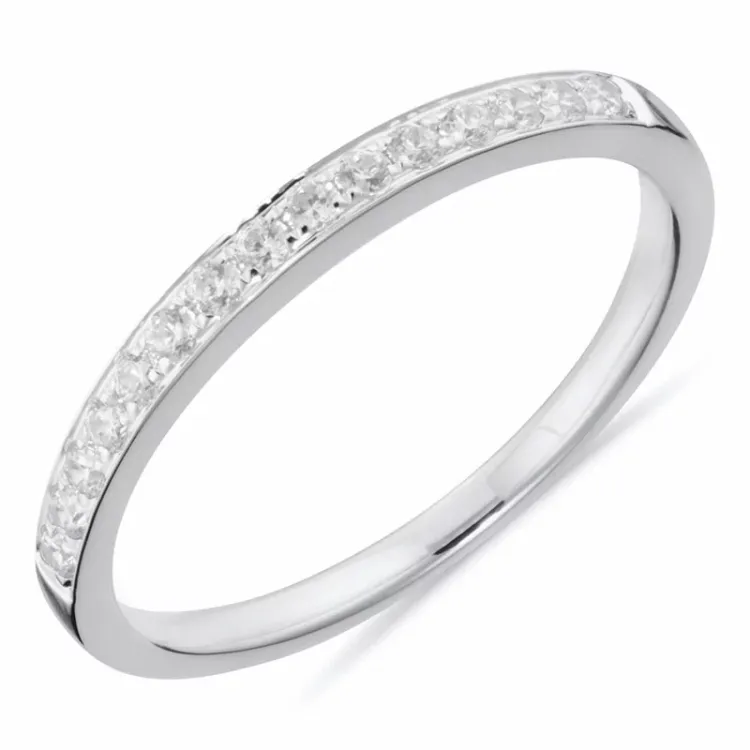 Smal vit zirkon ring i 9 karat vitguld