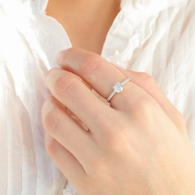 vit zirkon ring i rhodinerat silver