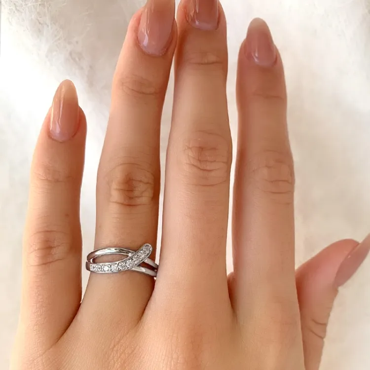 ring i rhodinerat silver
