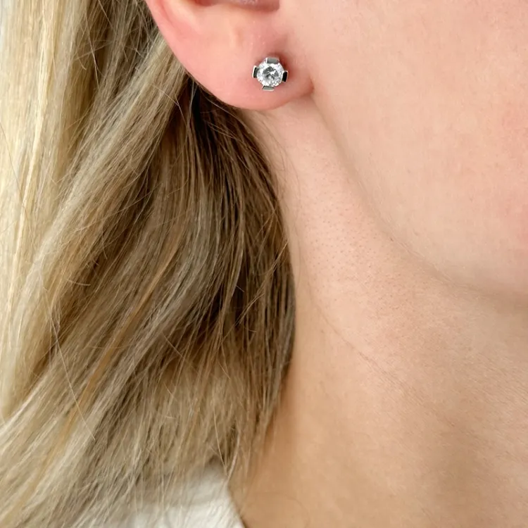 5,5-6 mm zirkon örhängestift i silver