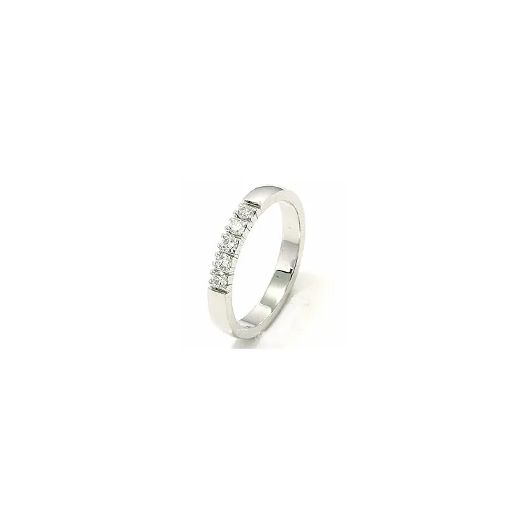 Elegant briljant vigselsring i 14  karat guld 0,05 ct