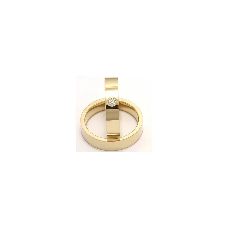 platta vigselsringar i 14  karat guld 0,10 ct - set
