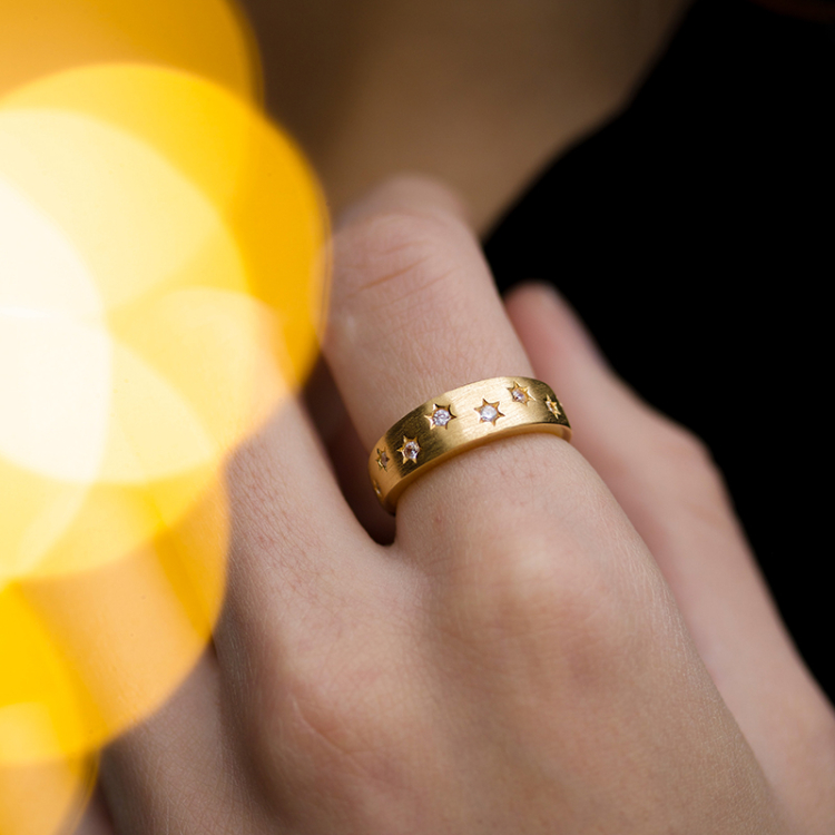 zirkon ring i förgyllt silver
