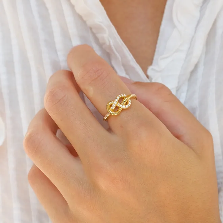 infinity zirkon ring i förgyllt silver