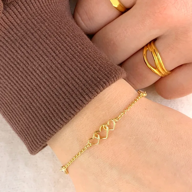 hjärta armband i förgyllt silver med hängen i förgyllt silver