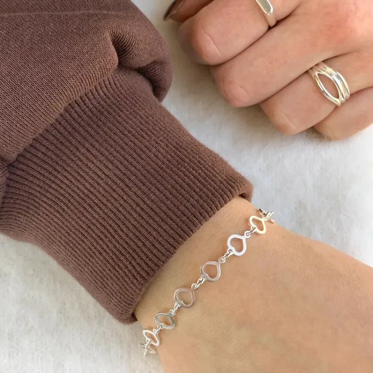 hjärta armband i silver med hängen i silver