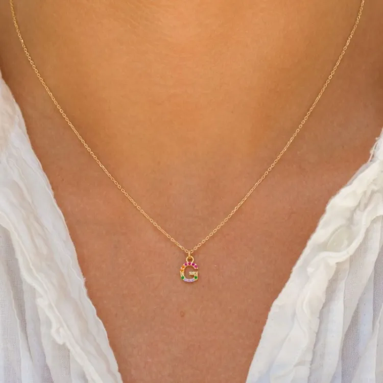 bokstav g multifärgat zirkon halsband i förgyllt silver - My Letter