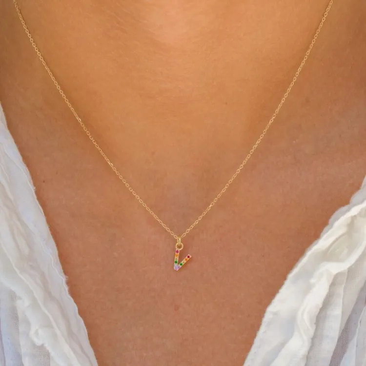 bokstav v multifärgat zirkon halsband i förgyllt silver - My Letter