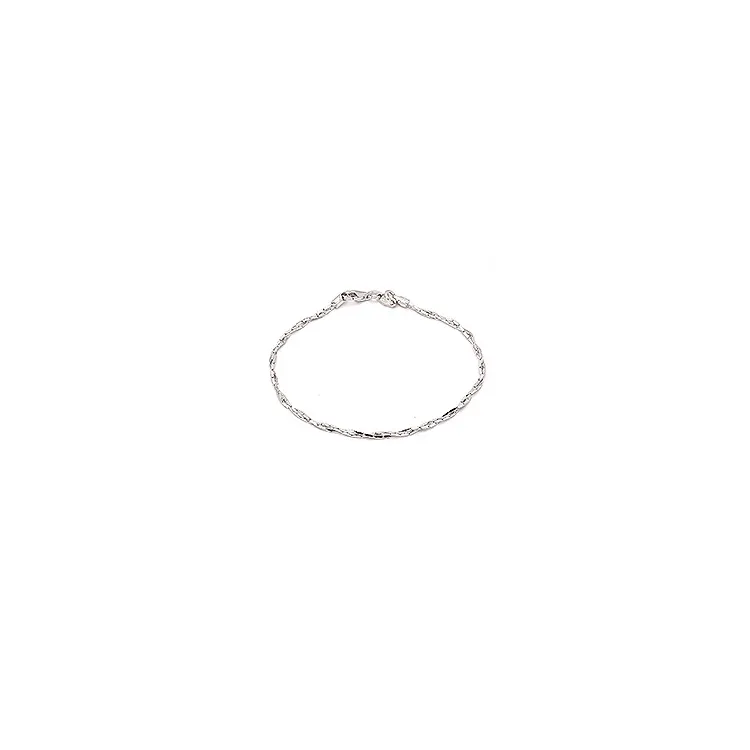 Vridet armband i rhodinerat silver  x 