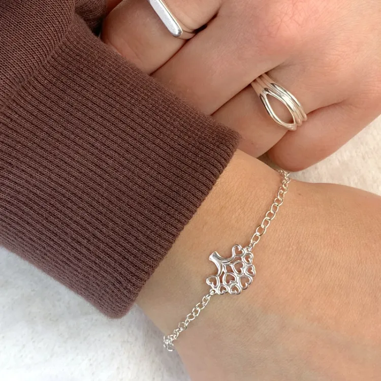 livets träd armband i silver med hängen i silver